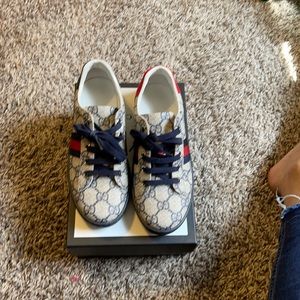 Kids Gucci shoes